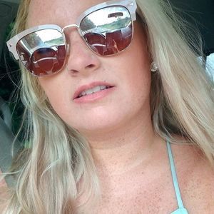 Meet your Posher, Salinda